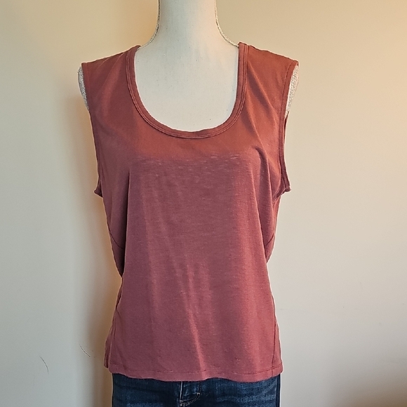 Athleta Women's Muscle Tee in Warm Rust - Picture 1 of 6